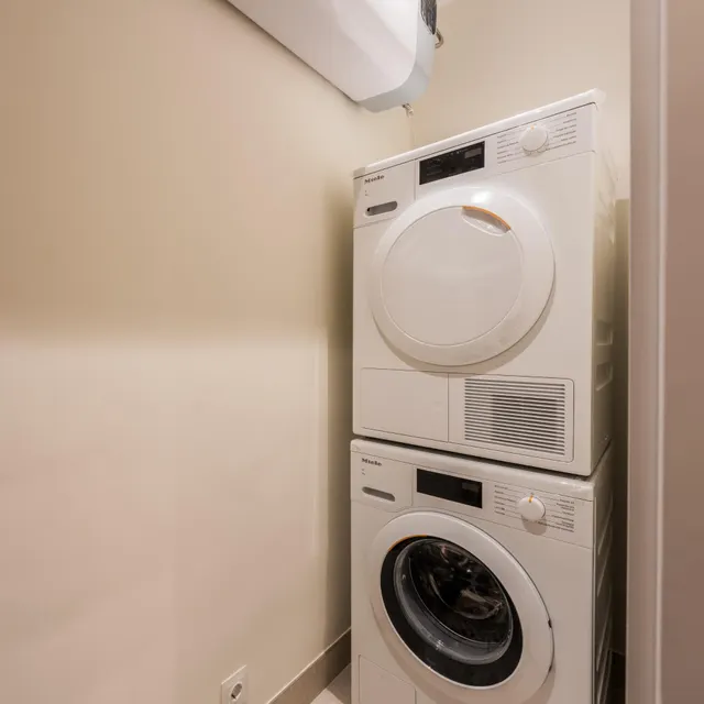 Apartamento de lujo reformado de 3 dormitorios y 2 baños con vistas al mar. Sierra Blanca — 36