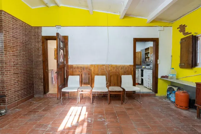 Casa con 5.010m2 de terreno en Deltebre - foto 5