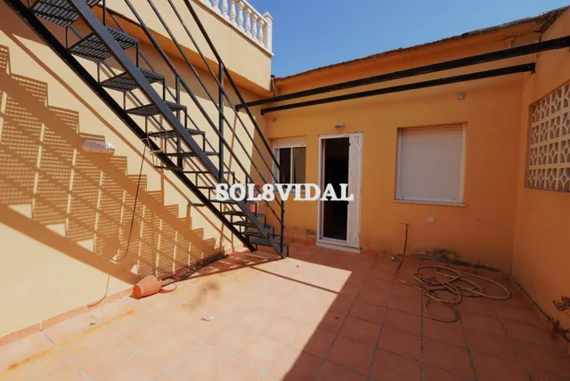 SOL8VIDAL VENDE CASA CON PARCELA — 38