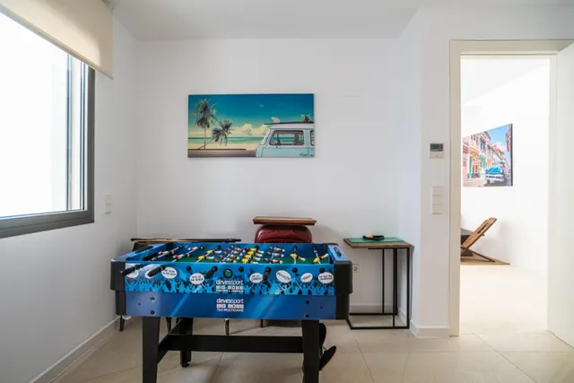 GRAN VILLA EN ORIHUELA COSTA, 4 HAB, 2 BAÑOS — 24