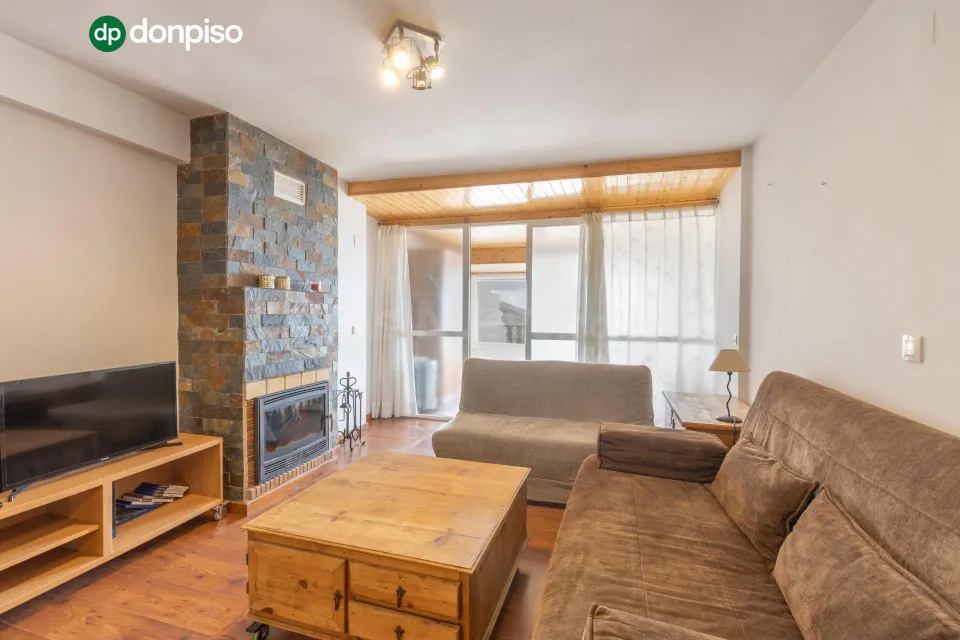 ¡acogedor apartamento en edificio atlas, en la zona baja de sierra nevada!