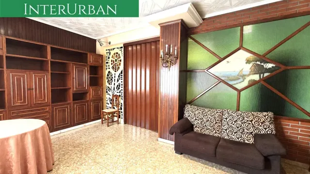 Oportunidad - Amplia casa de 197 m2 con 4 dormitorios y terraza en Benissanó — 9