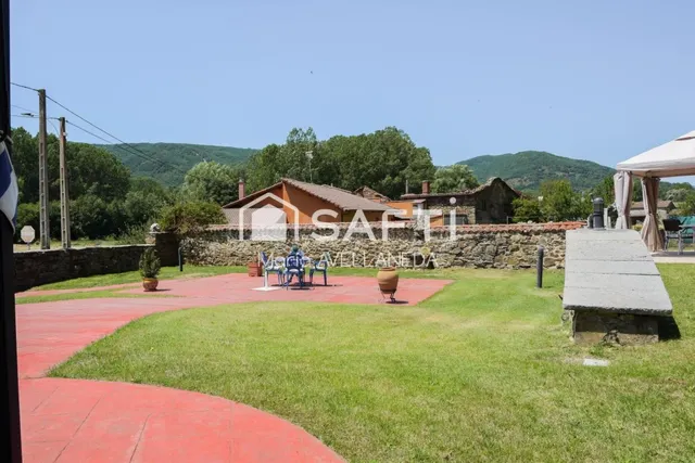 FABULOSA CASA DE PIEDRA TOTALMENTE REFORMADA — 96
