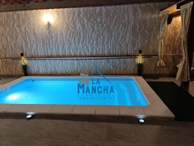 INMOBILIARIA LA MANCHA VENDE CASA BAJA CON TERRAZA Y PISCINA EN MADRIGUERAS ( ALBACETE ). — 4