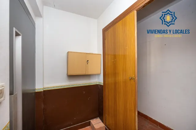 Edificio con gran potencial de desarrollo residencial en Zaidín – Granada — 42