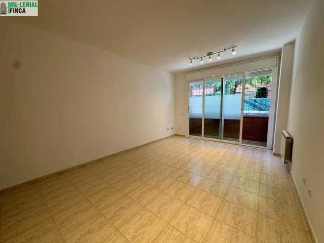 Luminoso piso en planta baja con terraza en Can Serra — 6
