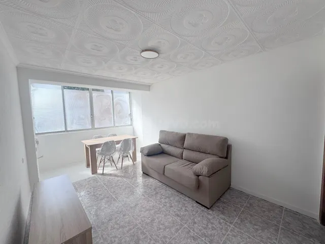 Alta rentabilidad: piso de 4 dormitorios, semireformado, amu - foto 2