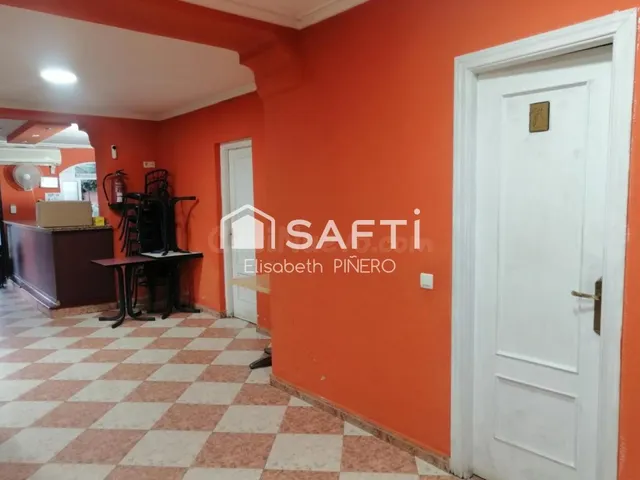 Local comercial premium en Avenida Carmen Amigo., Listo para - foto 5