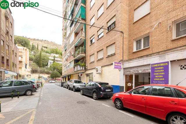 LOCAL COMERCIAL EN EL CHARCÓN — 19