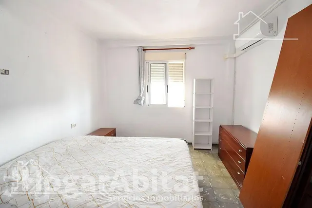 ¡Palmera centro! Acogedor y muy luminoso con terraza y balcón, todo amueblado — 12