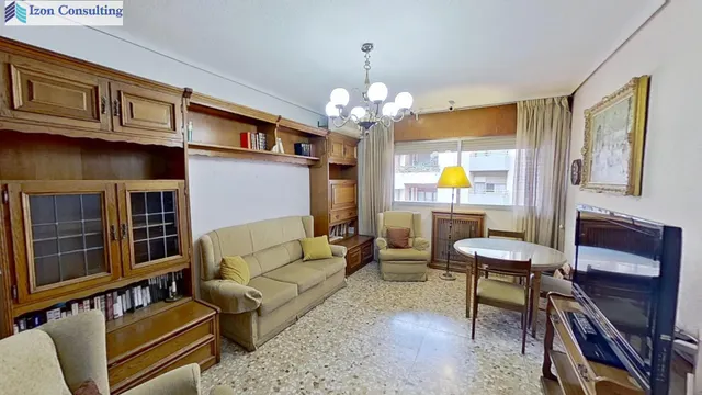 amplia vivienda con vistas al Altozano y plaza de garaje — 8