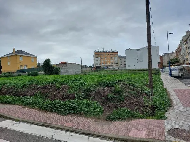 TERRENO URBANO EN BURELA - foto 4