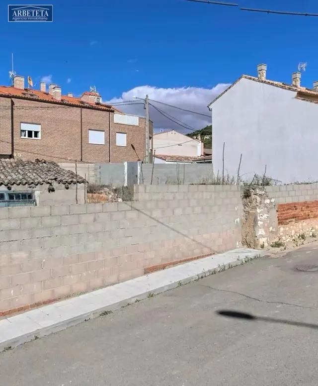 INMOBILIARIA ARBETETA VENDE TERRENO URBANO-URBANIZABLE EN VA