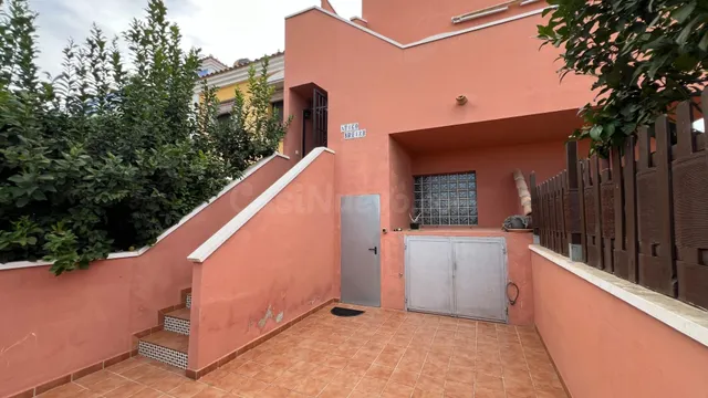 BUNGALÓ EN PRIMERA PLANTA CON JARDÍN PRIVADO, SOLÁRIUM DE 47 - foto 3