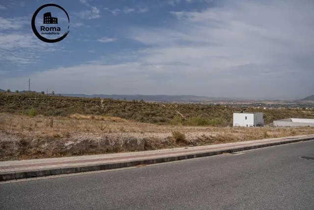 Terreno urbano de 750 m2 en Altos de La Zubia. Parcelas 14 de la manzana L y parcela 17 de la manzana M — 7