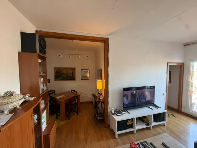 Semi-ático con terraza en venta en calle Marina. — 7