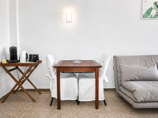 Apartamento con espectaculares vistas al canal, a 3 minutos de la playa de Empuriabrava — 6