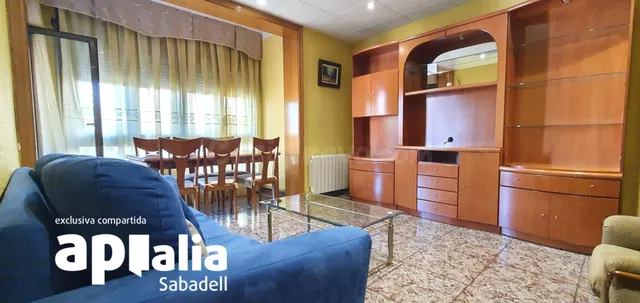 PISO DE 4 habitaciones CON ASCENSOR Y BALCON EN LA CREU DE B - foto 3