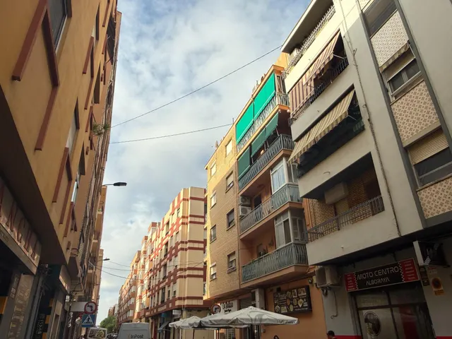 TOTALMENTE REFORMADO  A ESTRENARE, PISO EN BUENA ZONA,   EXTERIOR, MUY LUMINOSO. — 43