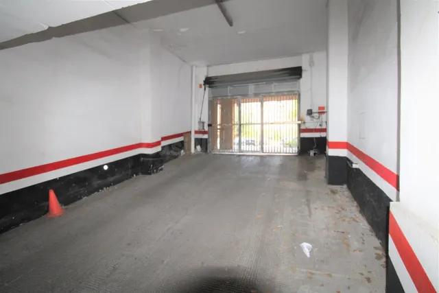 Se vende plaza de garaje en la Ciudad de las Artes y las Cie - foto 4