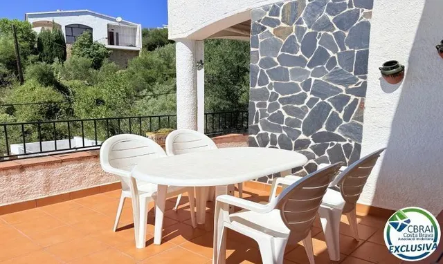 Pequeña casa con vistas al mar y terraza en Mas Fumats, Rose - foto 5