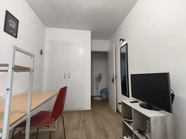 Amplio y Confortable Piso en Alquiler - Reformado en San Blas, Alicante — 11