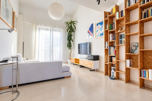 Ático dúplex con terraza con 2 dormitorios en El Pilar — 2