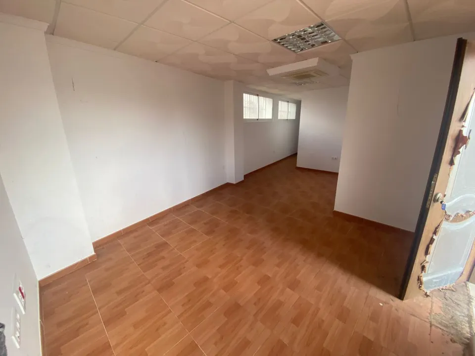 ALQUILER DE LOCAL COMERCIAL ZONA CENTRO