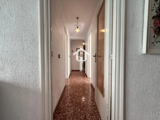Piso en venta en Alicante. 85m2, 3 habitaciones, 1 baño con bañera, tercera planta con ascensor. zona de campoamor — 12