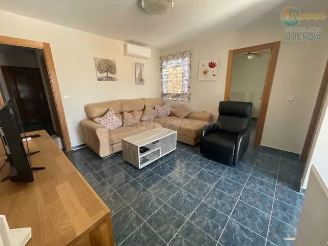 REFORMADO APARTAMENTO A 50 M DE LA PLAYA DE LA ISLA — 3