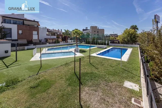 PISO CON TERRAZA EN ALBOLOTE — 33