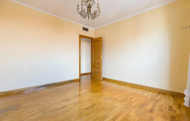 Vivienda muy luminosa en plaza Cruz Roja — 7