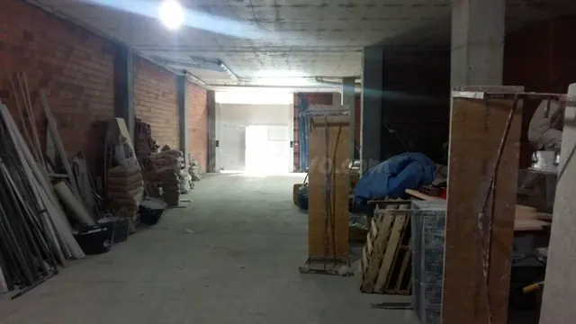 Se vende Bajo en Avda Cristina de Carballo