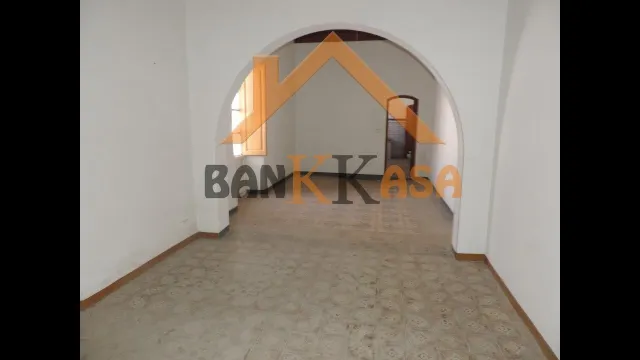 SE VENDE CASA ANTIGUA EN BERJA ZONA MERCADO DE ABASTOS — 6
