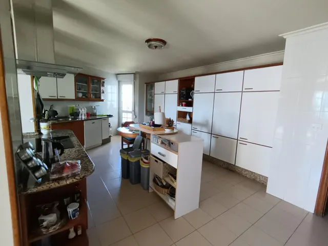 CASA PAREADA EN CAMBADOS con LOCAL COMERCIAL — 6