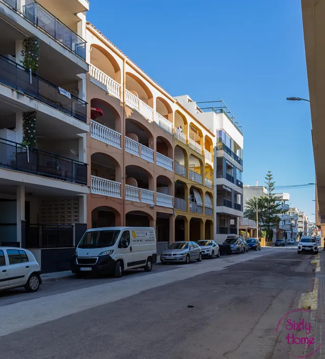 Vivienda SIN ASCENSOR de cuatro dormitorios en segunda línea de playa — 34