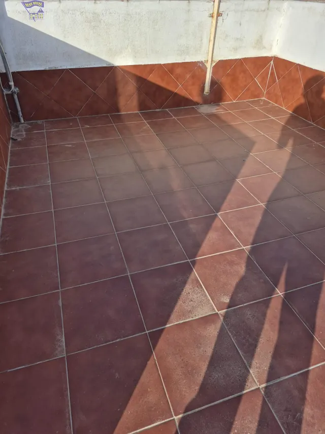 SE VENDE UNIFAMILIAR EN ZONA DEL PORTICHUELO — 28