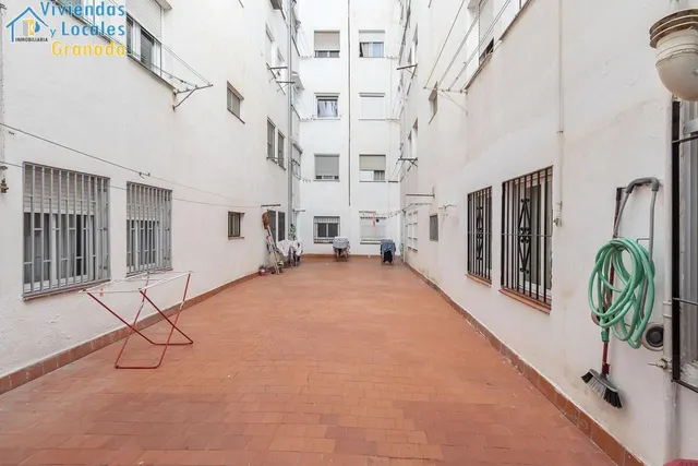 Piso en Ribera del Genil — 27