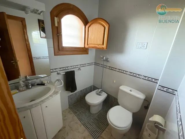 Amplia casa de campo con hangar privado y piscina — 44