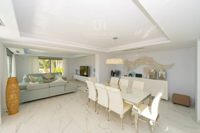 Villa lumar · panoramica sobre la bahia y el montgo en la corona javea — 19
