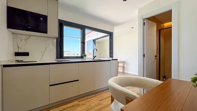Estudio Ático con encanto en venta zona Sant Sebastiá Tu ref - foto 3