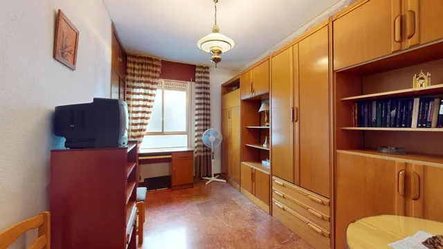 Amplio piso de 141 m2 con cochera y trastero en calle Gonzalo Ximénez de Quesada — 25