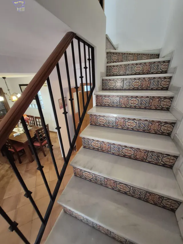 SE VENDE UNIFAMILIAR EN ZONA DEL PORTICHUELO — 17