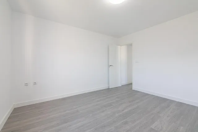 Te ofrecemos esta propiedad junto Centro Comercial Aljub y Bomberos con más de 1.000 metros de terreno y 2 casas independientes para disfrutar en familia!!!! — 39