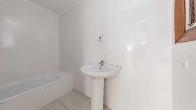 PISO EN VENTA CON INQUILINO C/ PEDRO ANTONIO DE ALARCON - BADALONA — 12