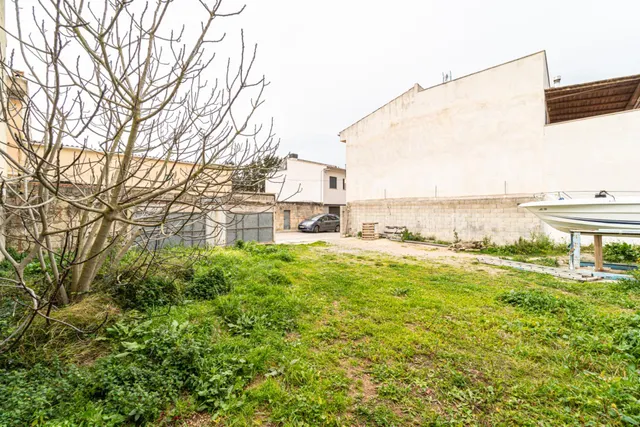 Solar urbanizable de 267m2 en Son Fangos. — 9