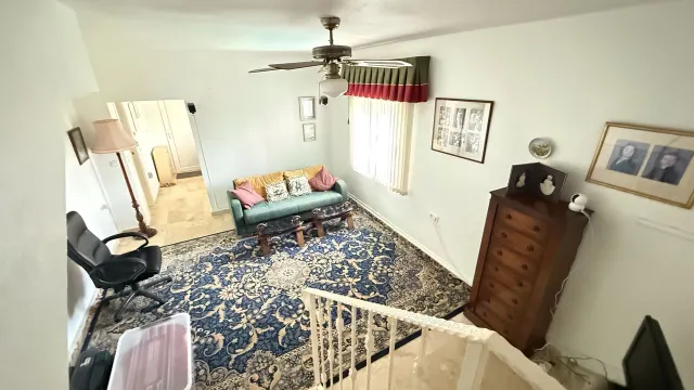 Villa 5 habitaciones 214m² en venta - Villamartin — 38