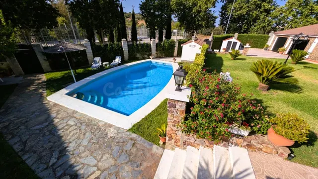 Exclusiva vivienda de planta baja en la prestigiosa Urbanización R-66 con 1.000 m2 de parcela y espectacular piscina privada — 11