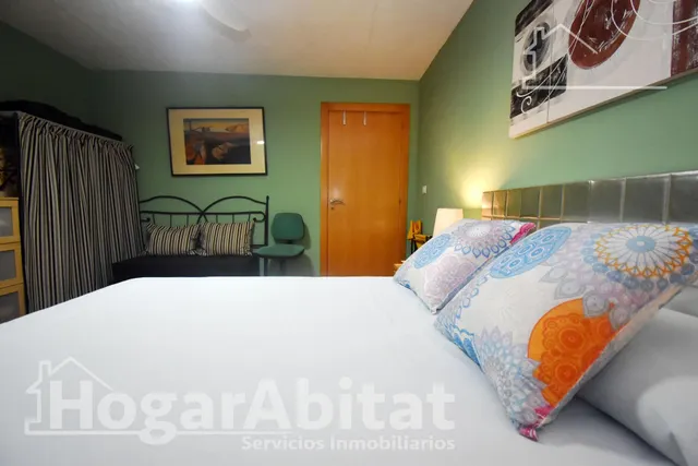 ¡Encantador Chalet! Muy amplio y sofisticado, con gran garaje, terraza, jardín y parcela — 27