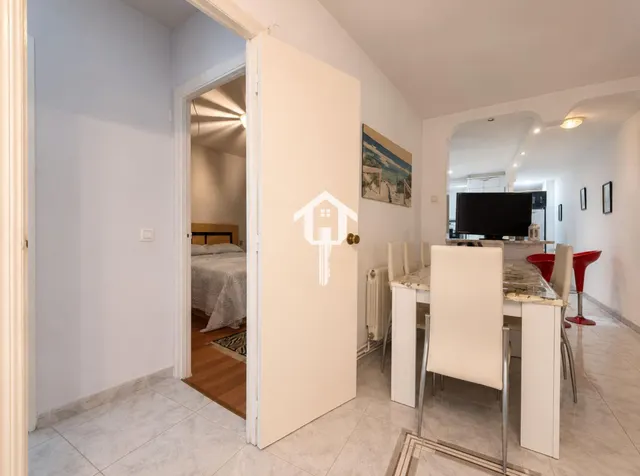 Espectacular piso de 3 habitaciones con patio y aire acondicionado en zona campoamor de Alicante — 24